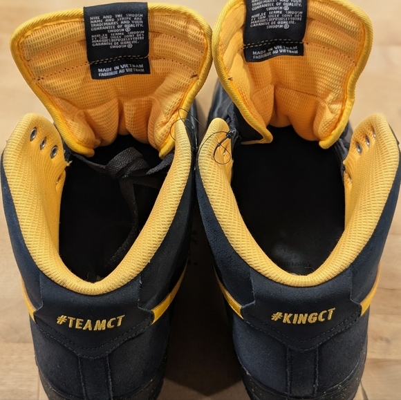 NikeiD Custom High-Top Sneakers - Black/Yellow - US 12 - Picture 3 of 7